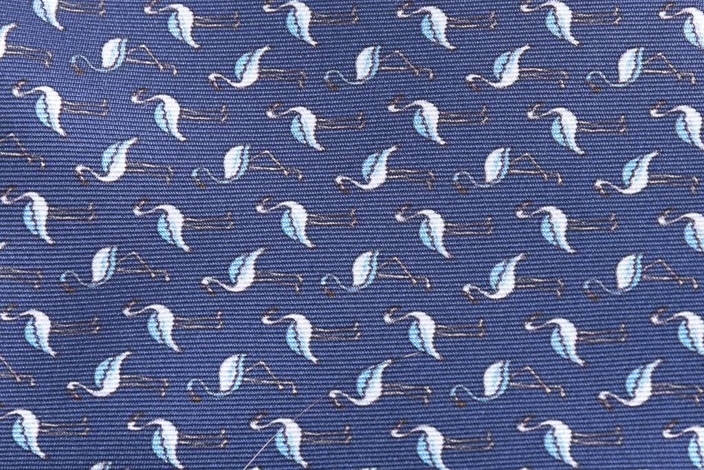 Cravatta blu fenicotteri in pura seta - immagine 9